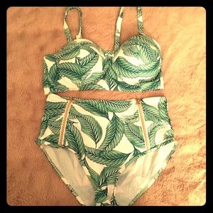 Vintage High Waited Bathing 😎